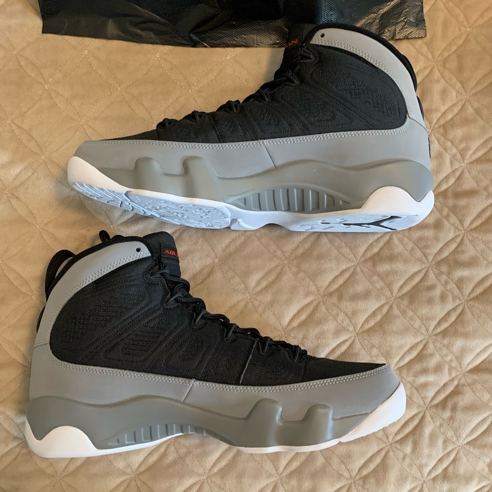 Air Jordan 9 Retro “Particle Grey” - Picture 5 of 8